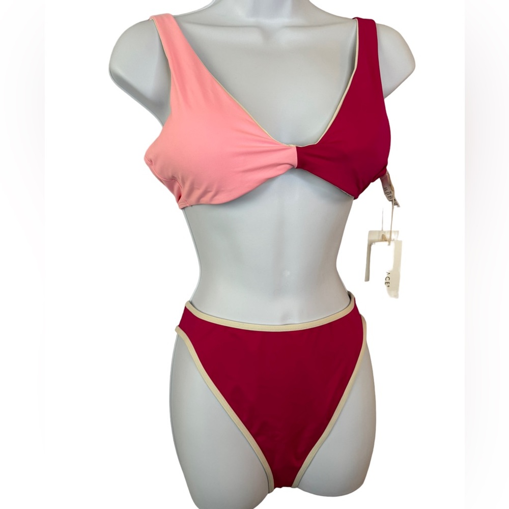 L*Space Women Camacho Full Bikini TOP ONLY Pink Size Large